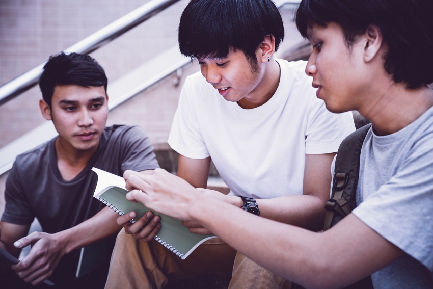 youth programs help self esteem for teen boys